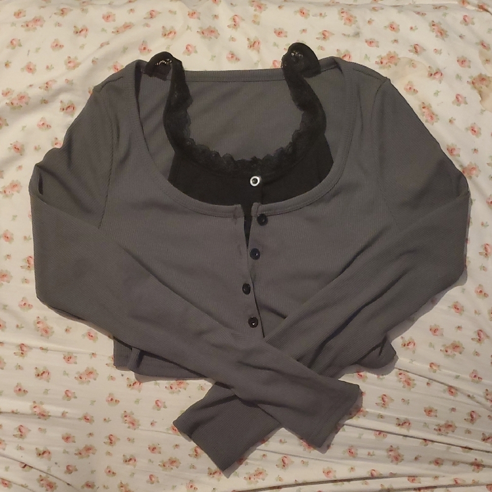 Gray Long Sleeve Button-Up Top With Sewn In Black Undershirt